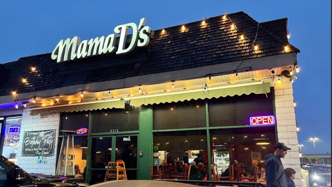 Mama D's Original Italian Restaurant in Hermosa Beach