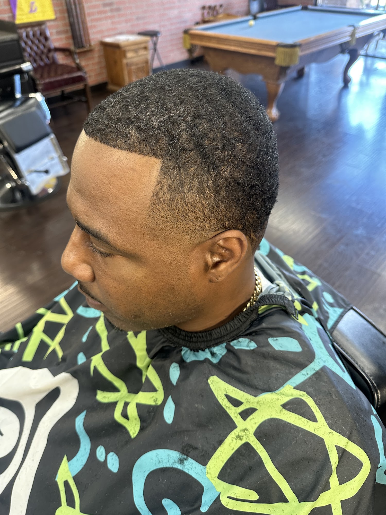 Heads and tails barbershop