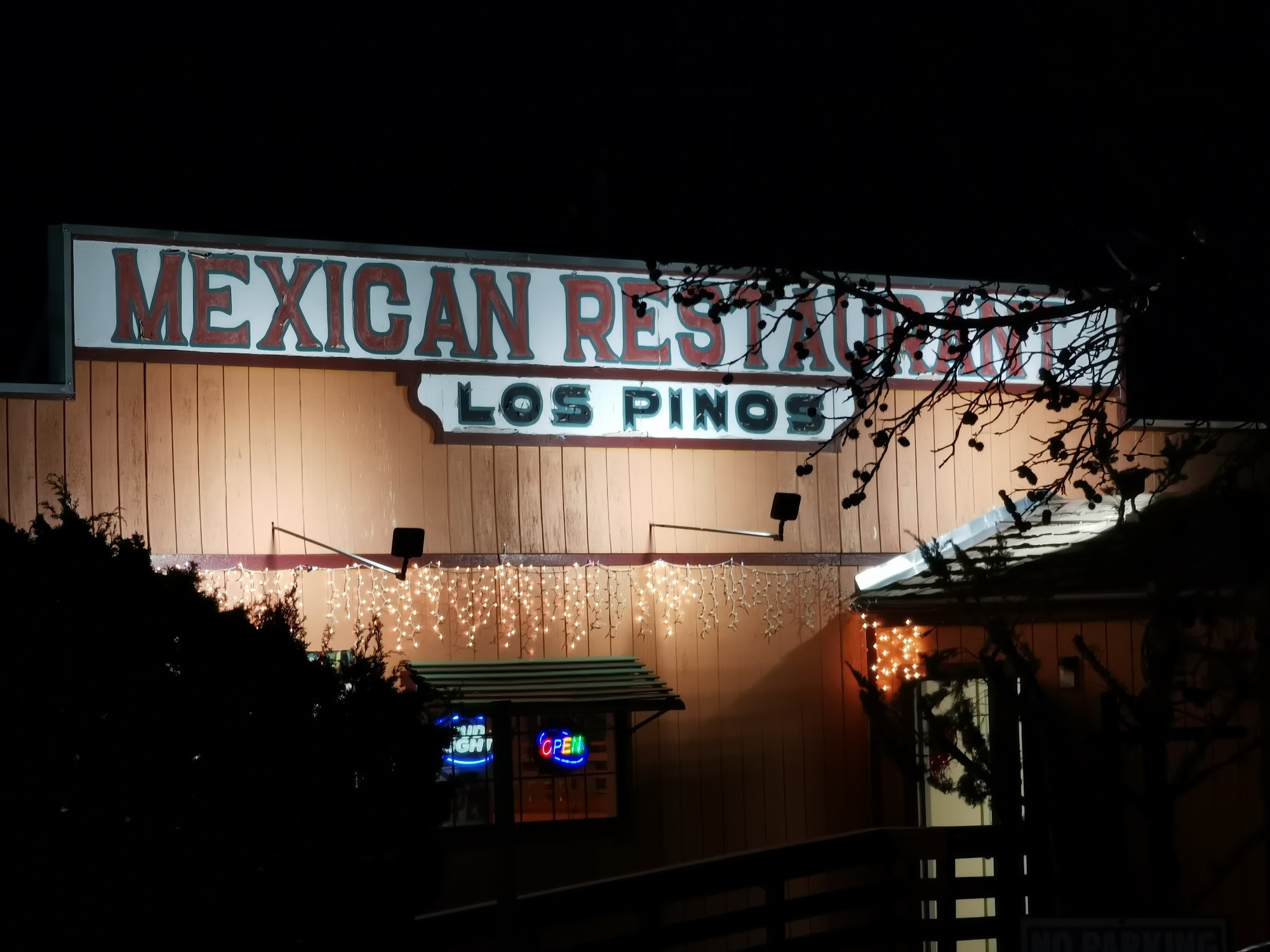 Los Pinos Mexican Restaurant