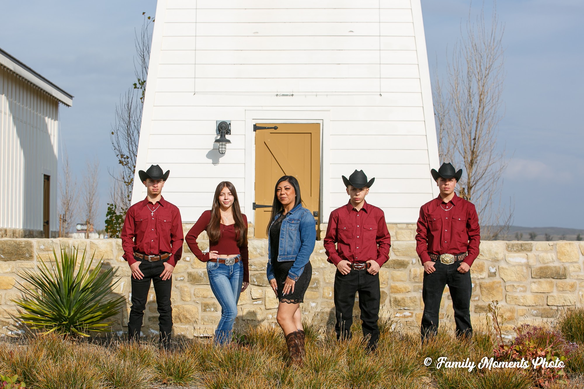 Family Moments Photography - Professional Photographers