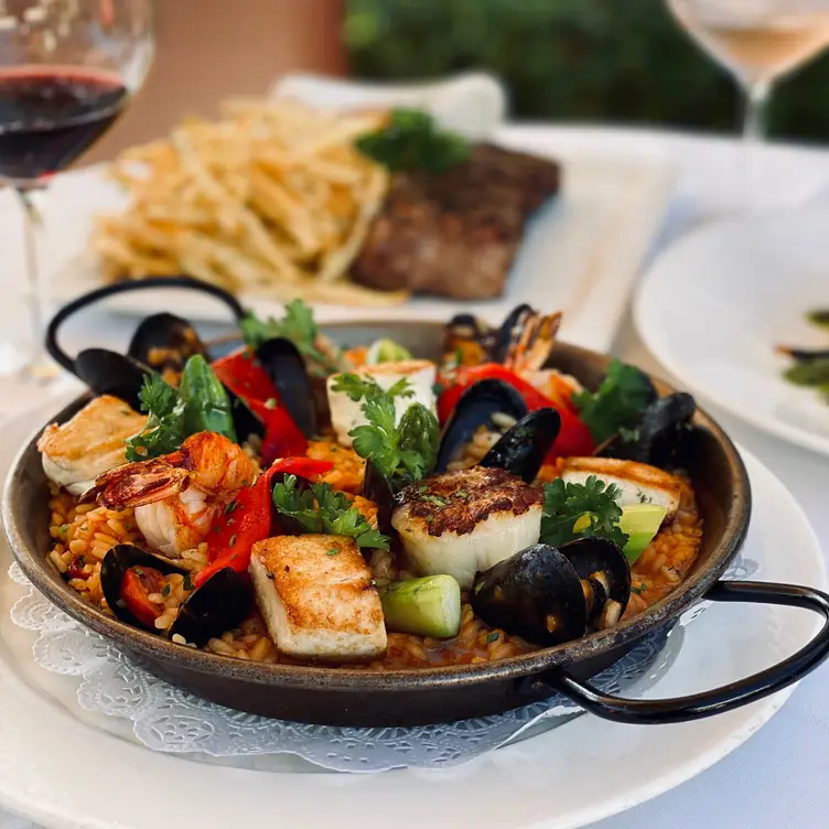 Photo credit: opentable