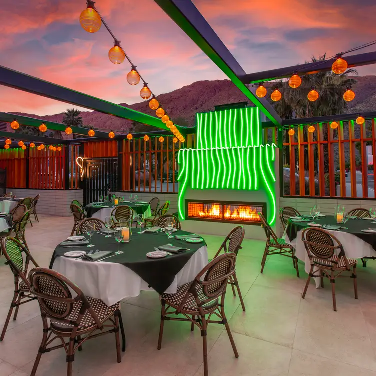 Photo credit: opentable