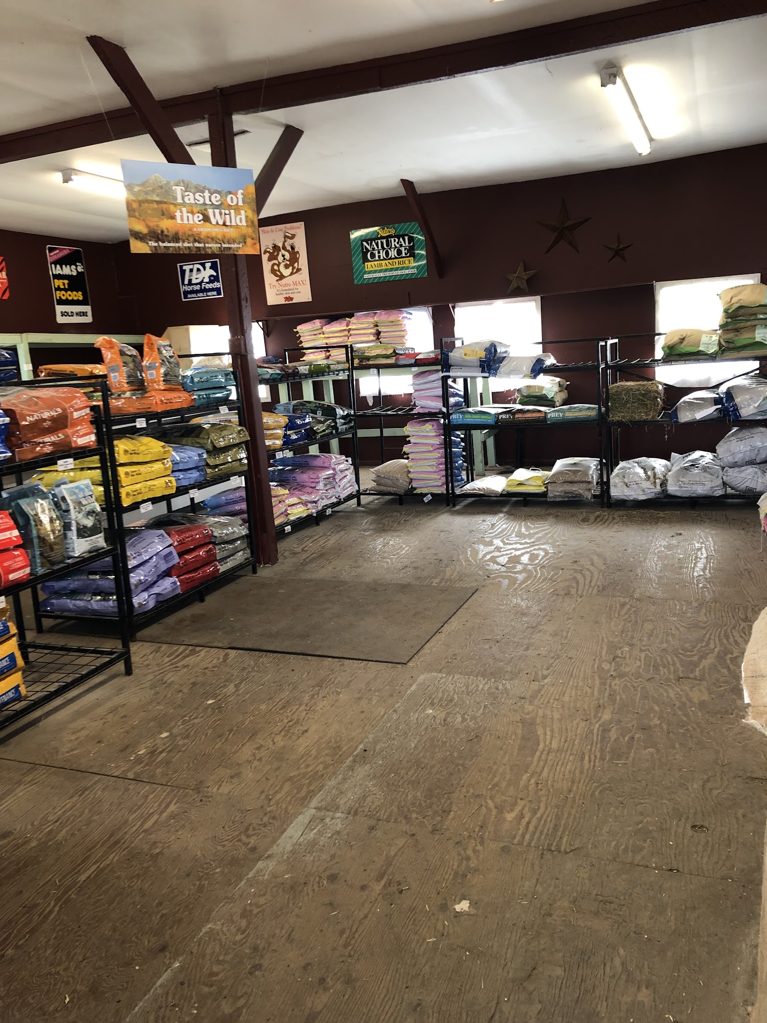 Barlas Feeds Petaluma