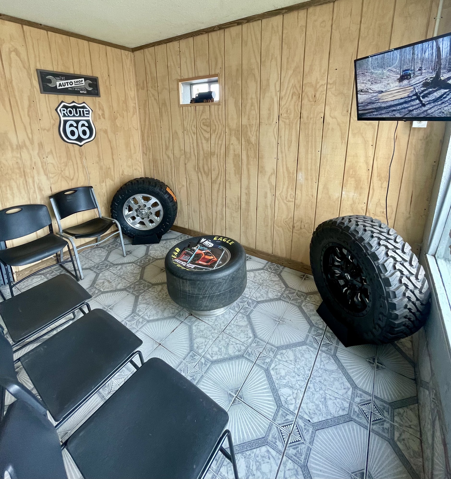 Royal Oaks Auto Repair - Tire Center