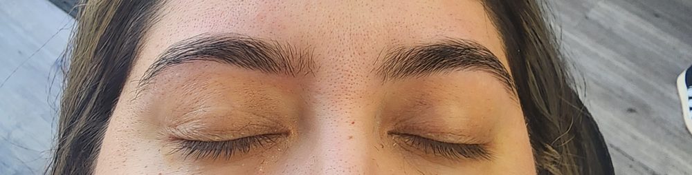House of Beauty (Eyebrow threading salon)