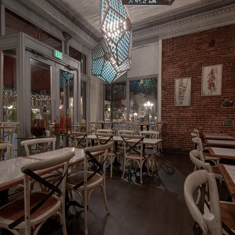 Photo credit: opentable