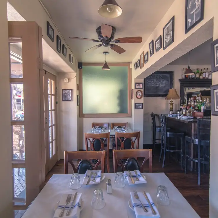 Photo credit: opentable