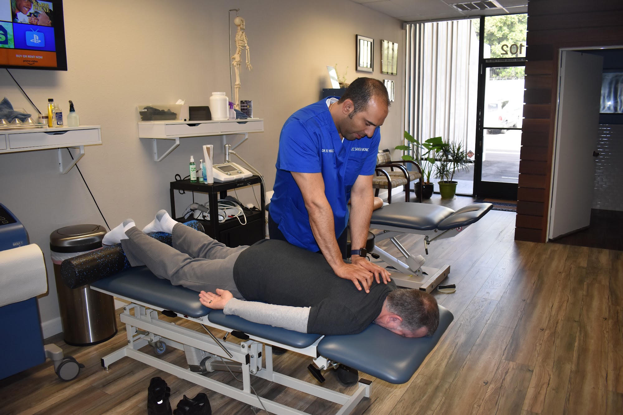 Dr Roy Nissim: Santa Monica Chiropractor & Sports Medicine Center
