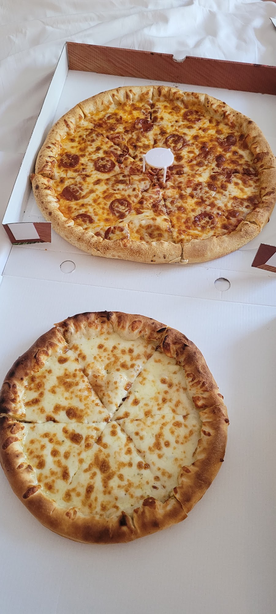 Verrazano Pizza & Grill (Handforth) 83 Wilmslow Rd, Handforth, Wilmslow