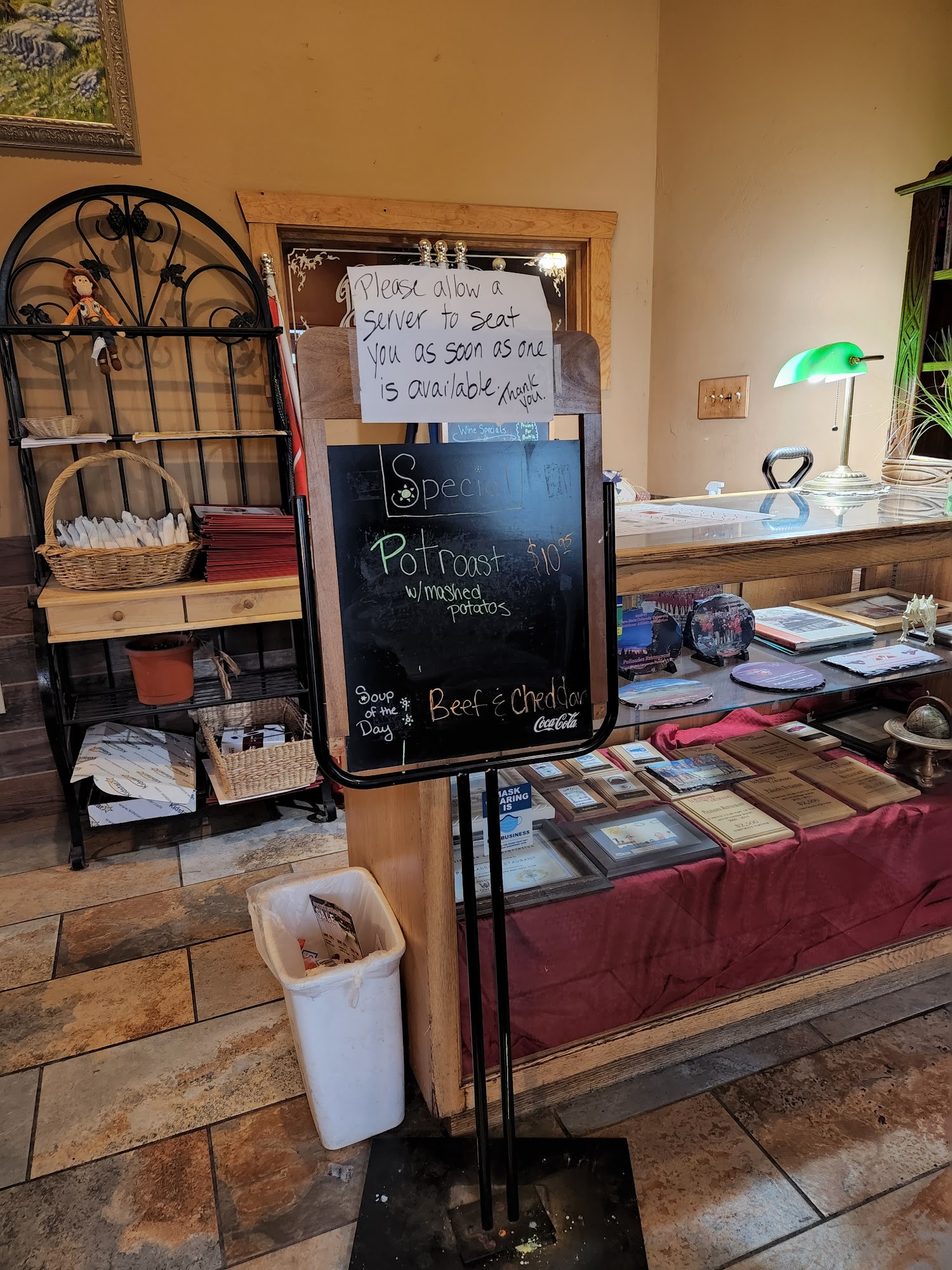 Palisades Restaurant Gunnison