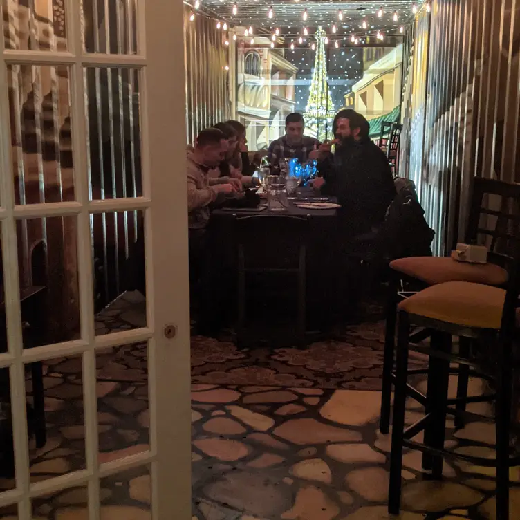 Photo credit: opentable