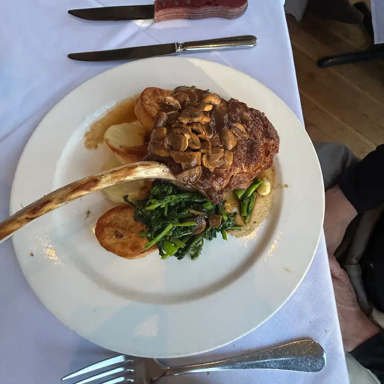 Photo credit: opentable