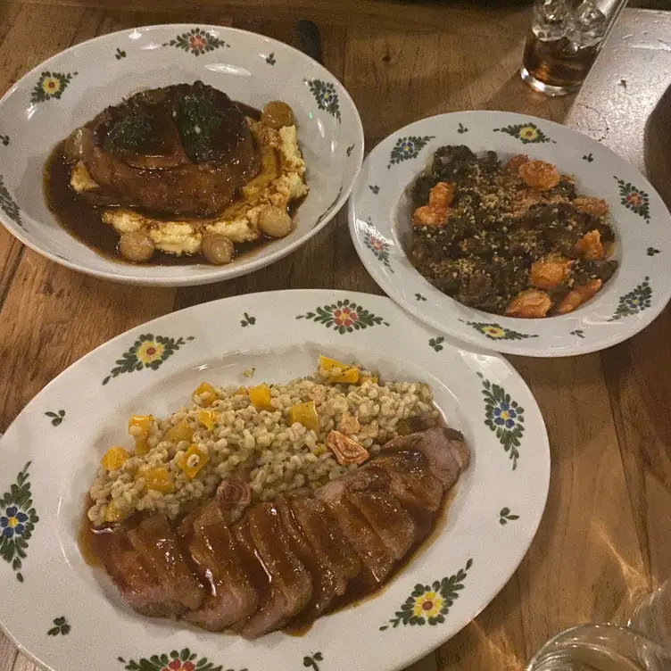 Photo credit: opentable