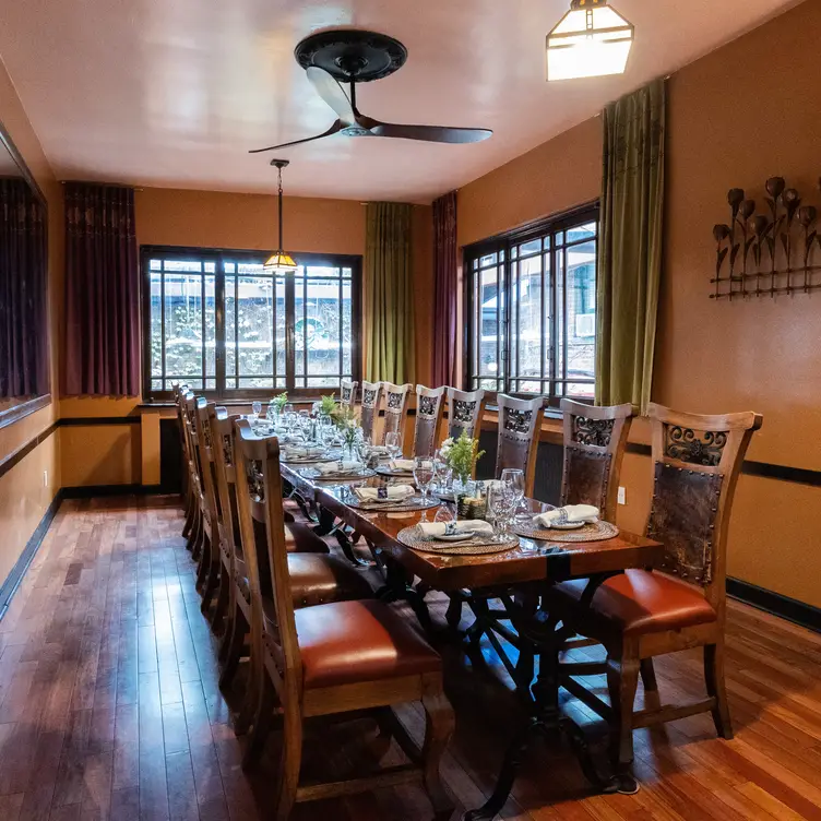 Photo credit: opentable