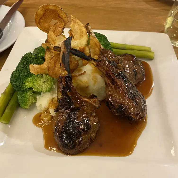 Photo credit: opentable