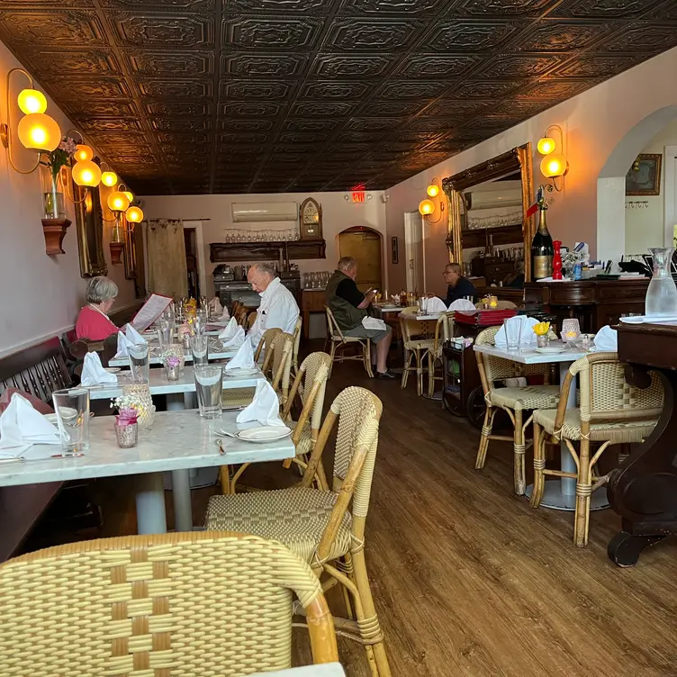 Photo credit: opentable