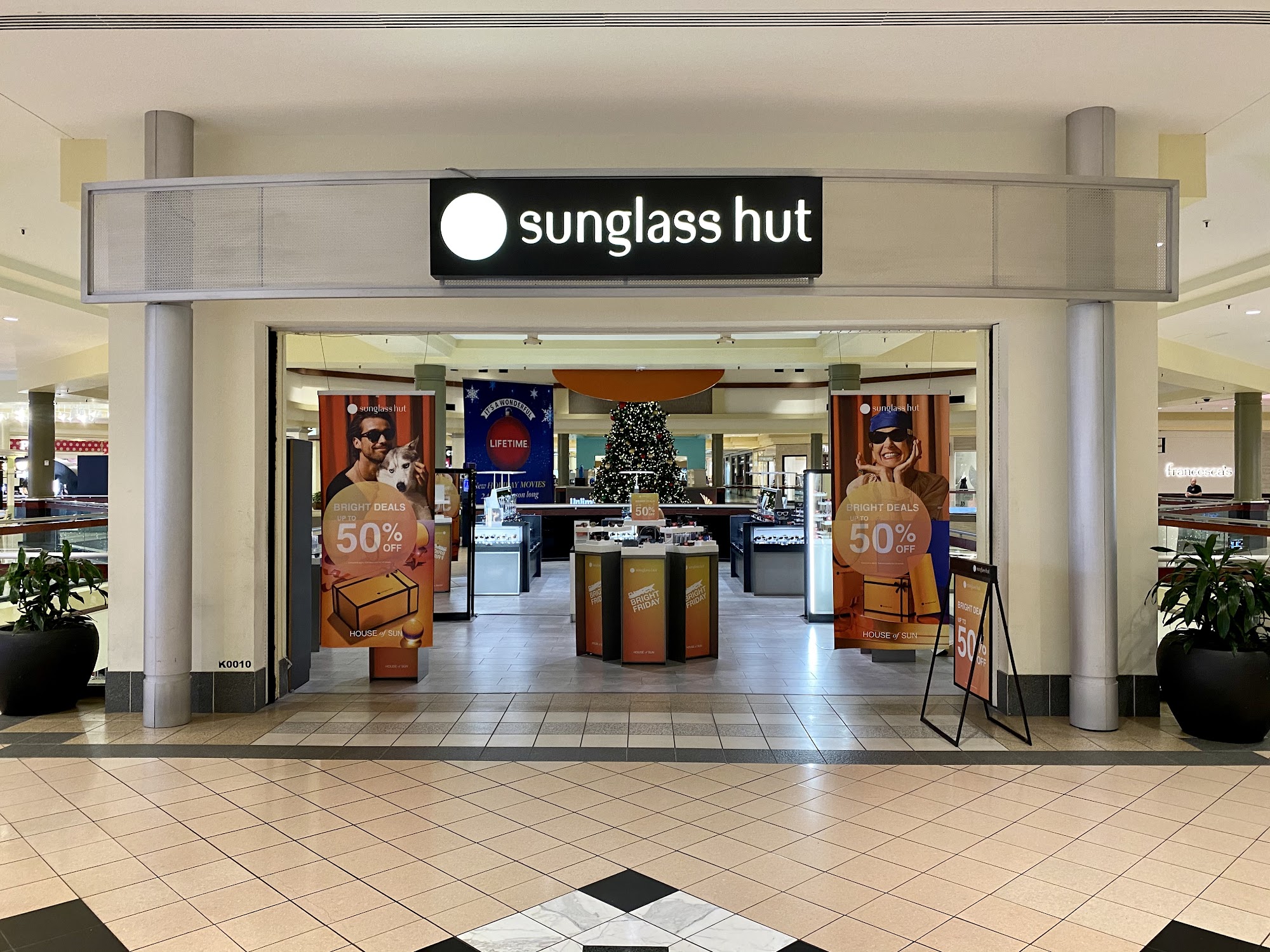 Sunglass Hut