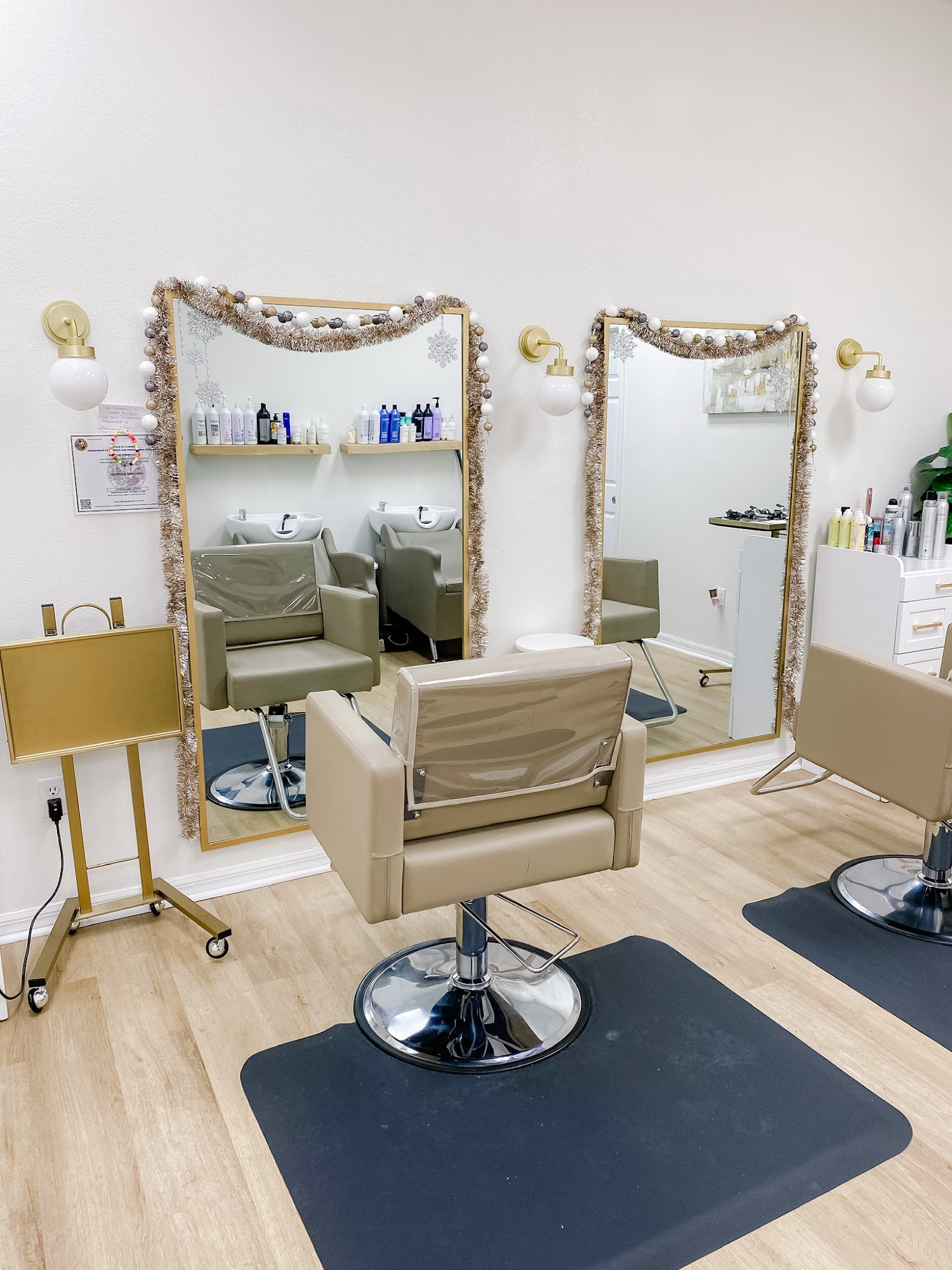 Lavish Beauty Lounge / Blendz Barbershop