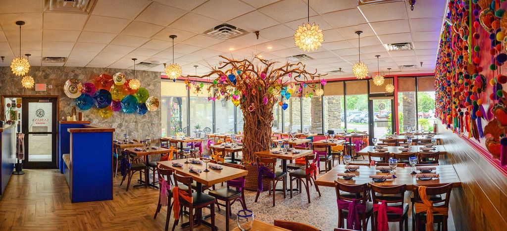 La Reyna - Authentic Mexican Cuisine