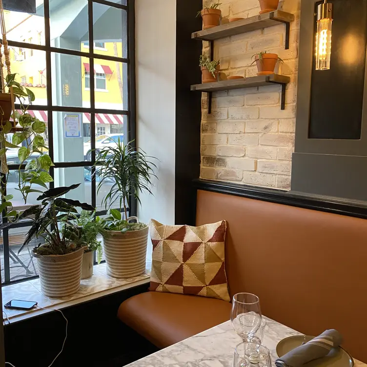 Photo credit: opentable