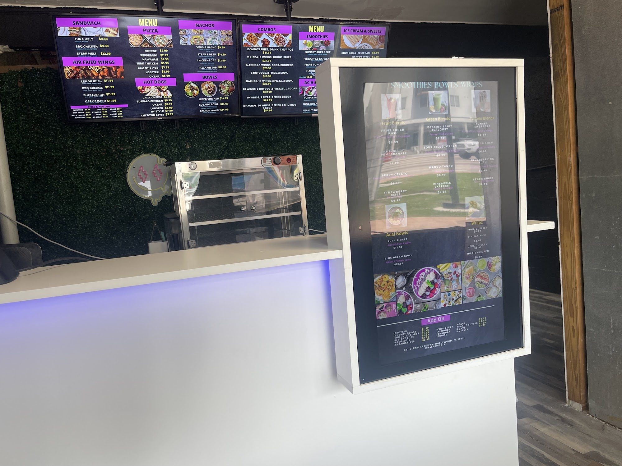 Smokin Muncheez Smoke Shop & Cafe Menu