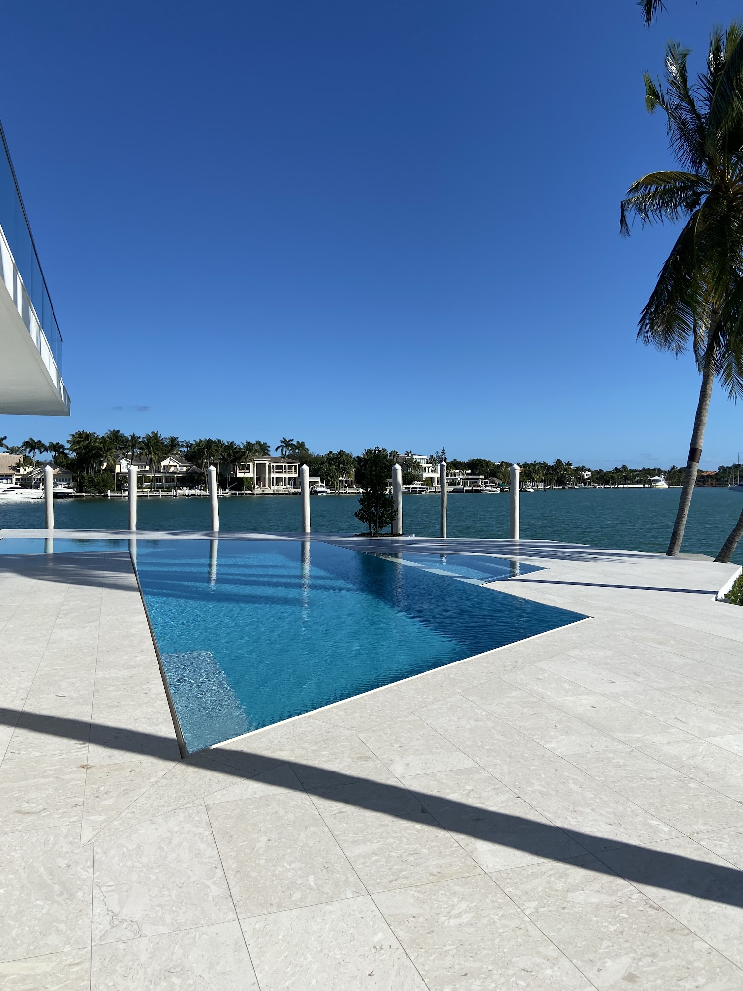 Bea Rocha Real Estate with Coldwell Banker Miami 328 Crandon Blvd Suite 126, Key Biscayne Florida 33149