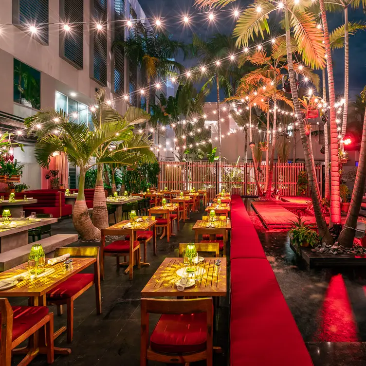 Photo credit: opentable