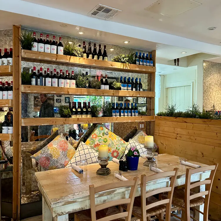 Photo credit: opentable