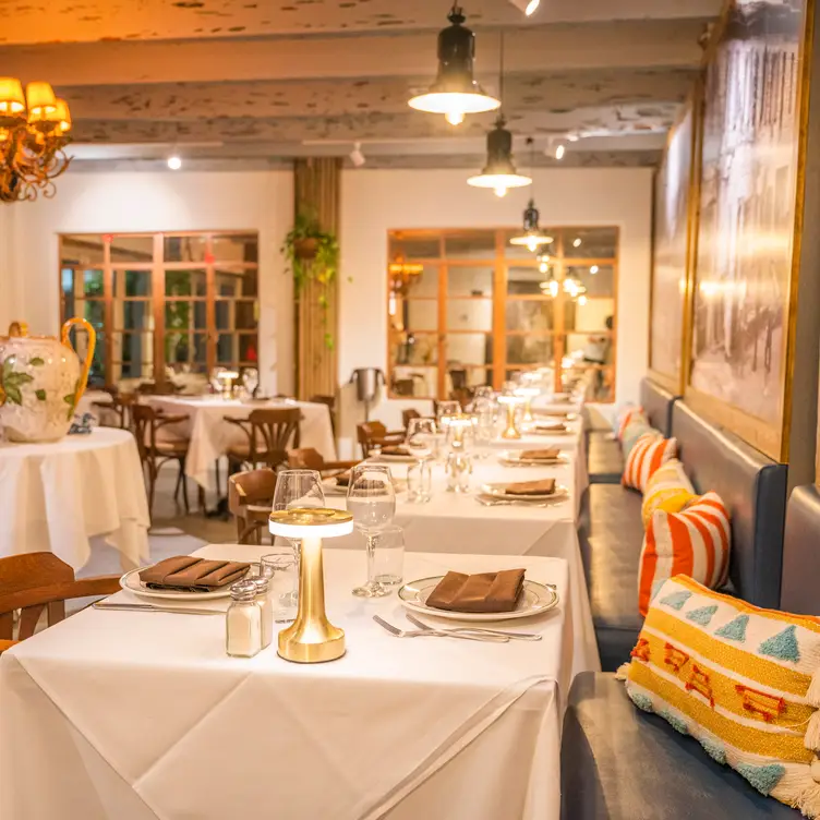 Photo credit: opentable