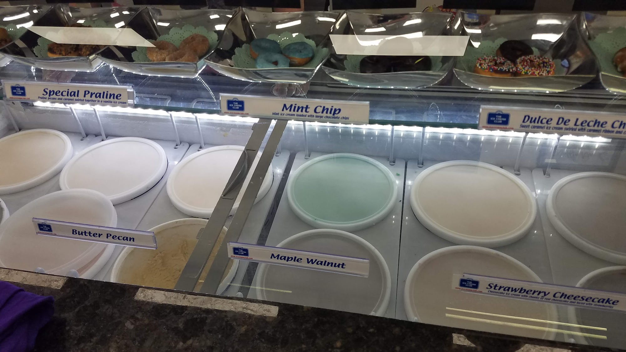 Maggie D’s Ice Cream Menu