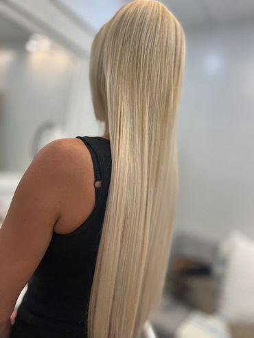 Sandra Ladenburger Salon