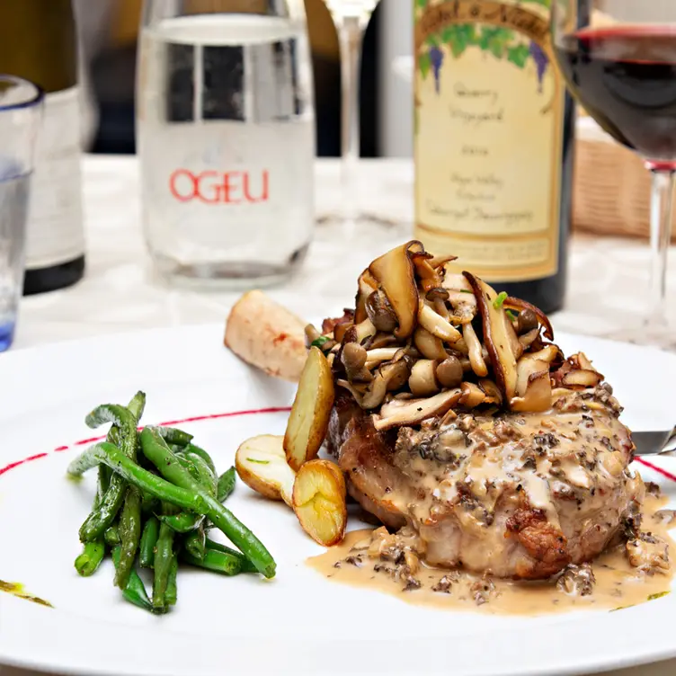 Photo credit: opentable