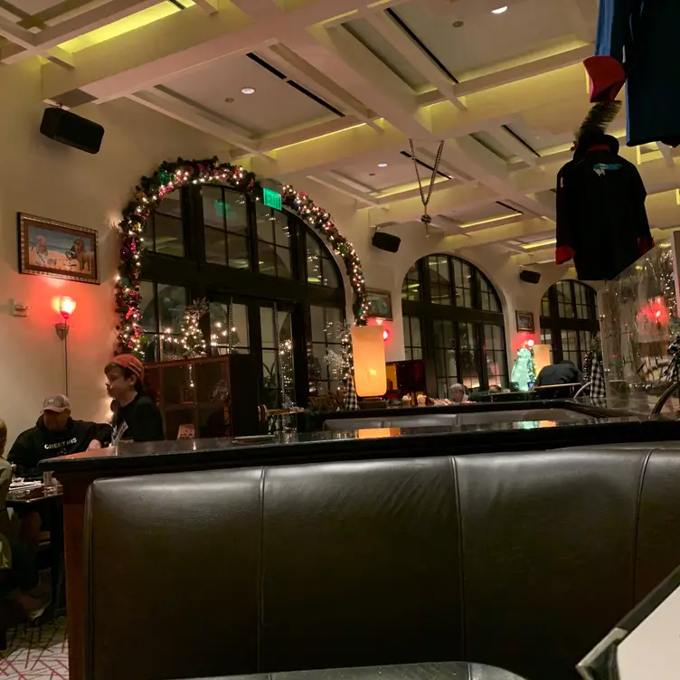 Photo credit: opentable