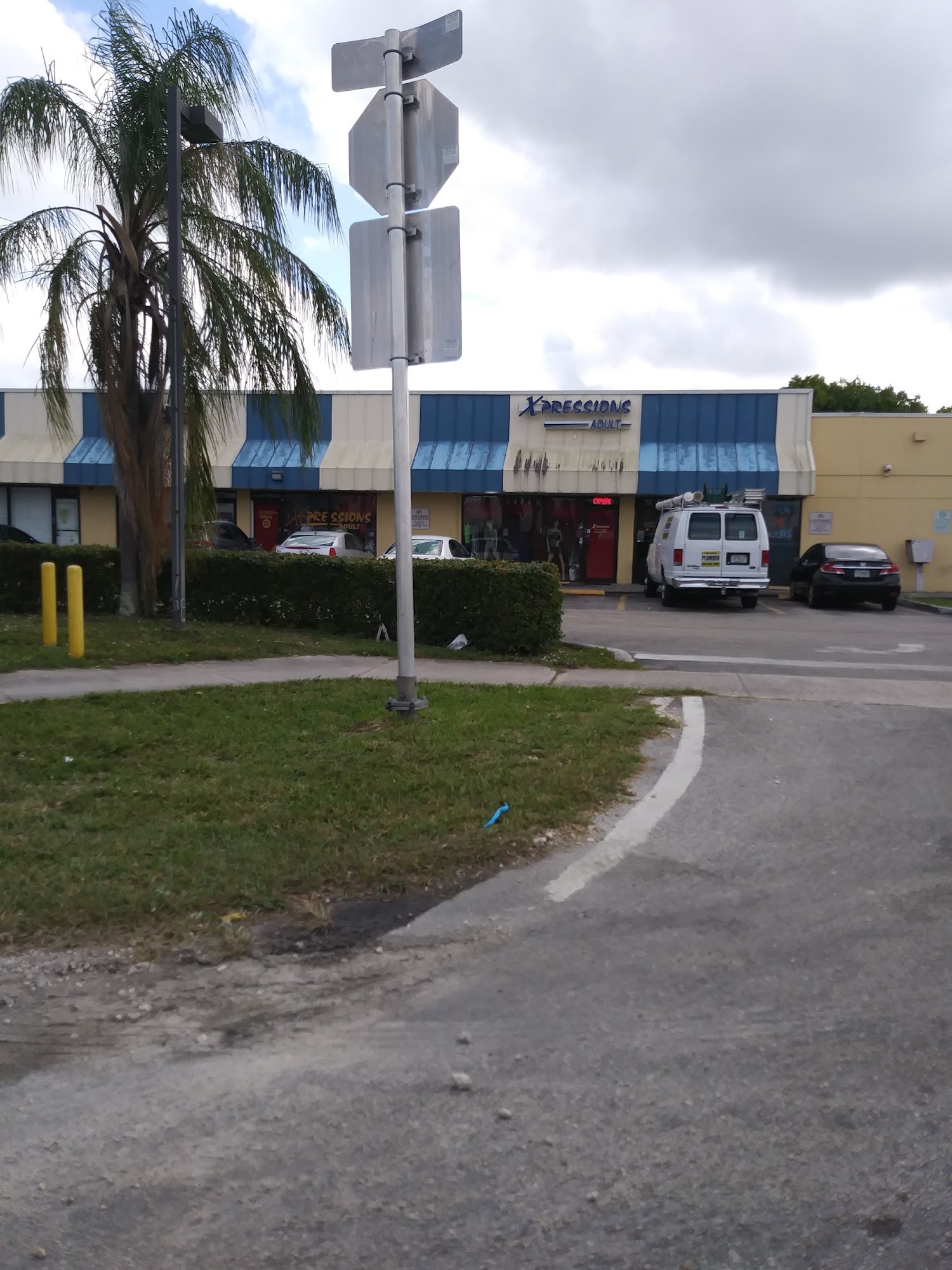 XPRESSIONS ADULT BOUTIQUE - Pembroke Park FL - Hours, Directions, Reviews -  Loc8NearMe