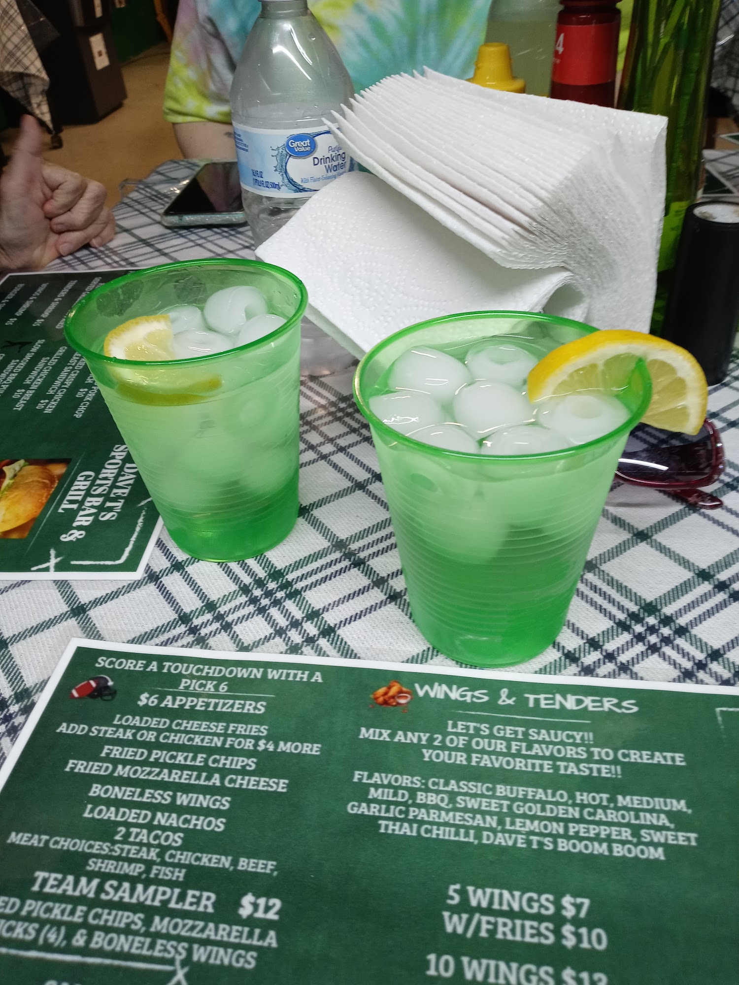 Dave T's Burgers, Wings, Seafood, Salads, and Desserts Menu