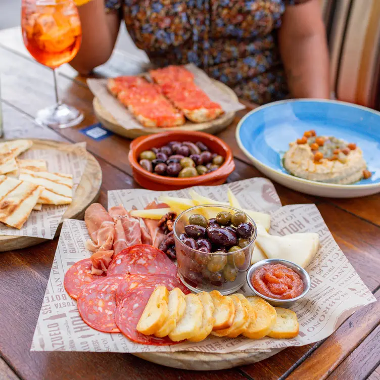 Photo credit: opentable