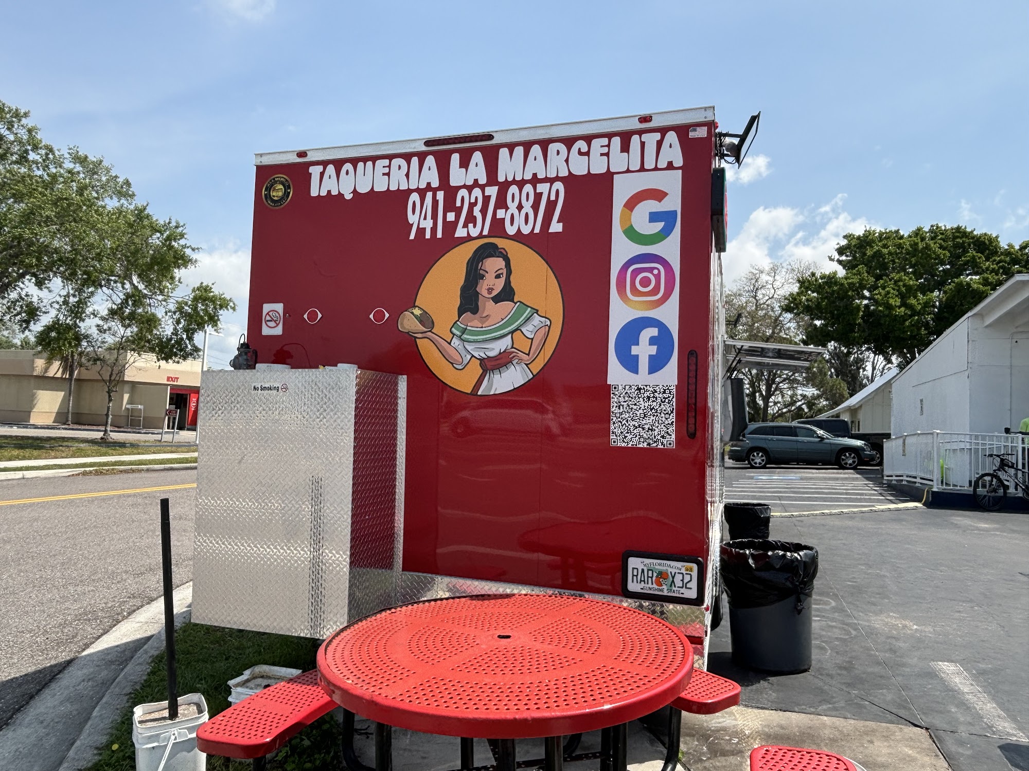 Taqueria La Marcelita (Mexican taco truck)