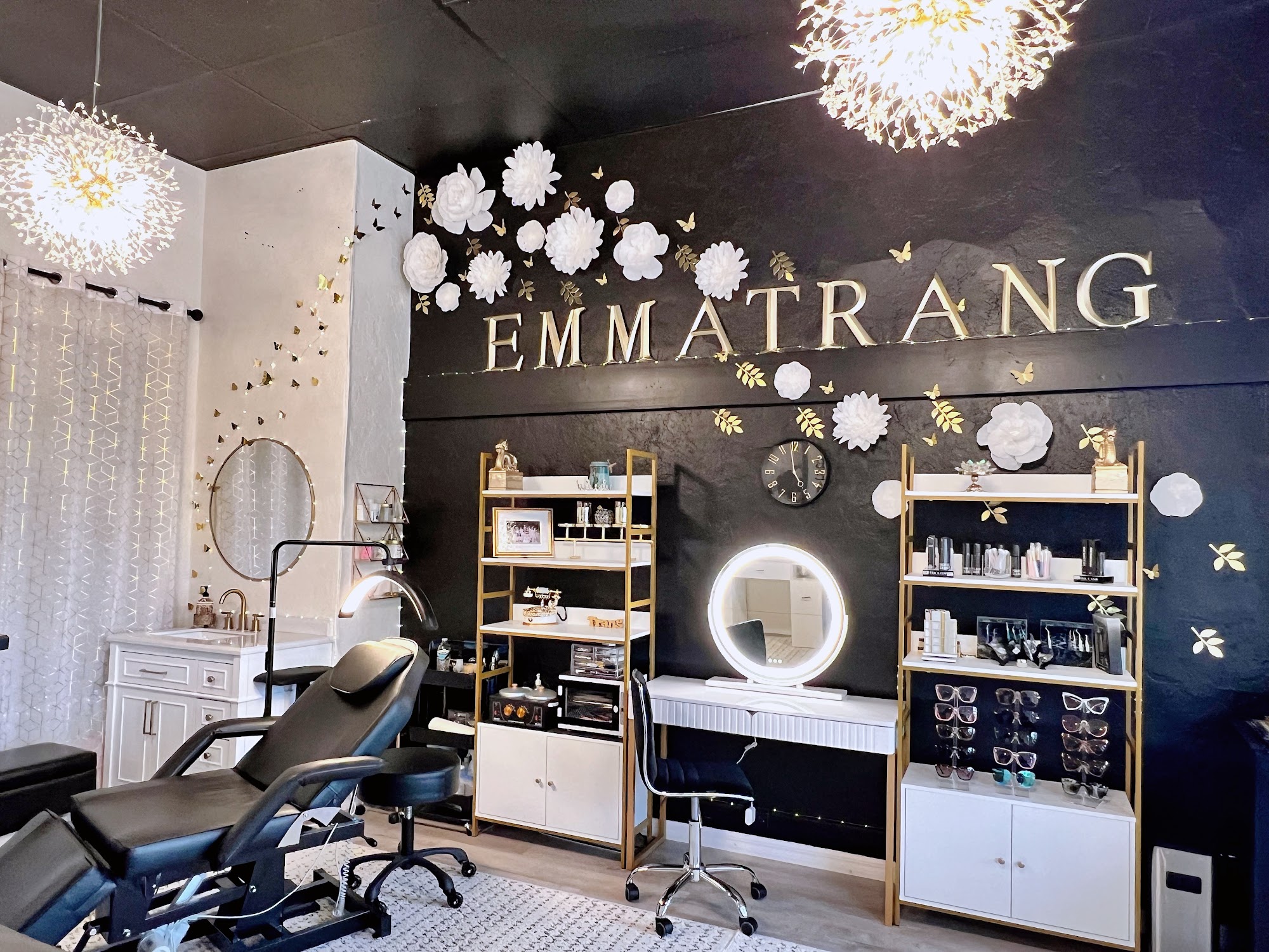 EmmaTrang Beauty Lounge