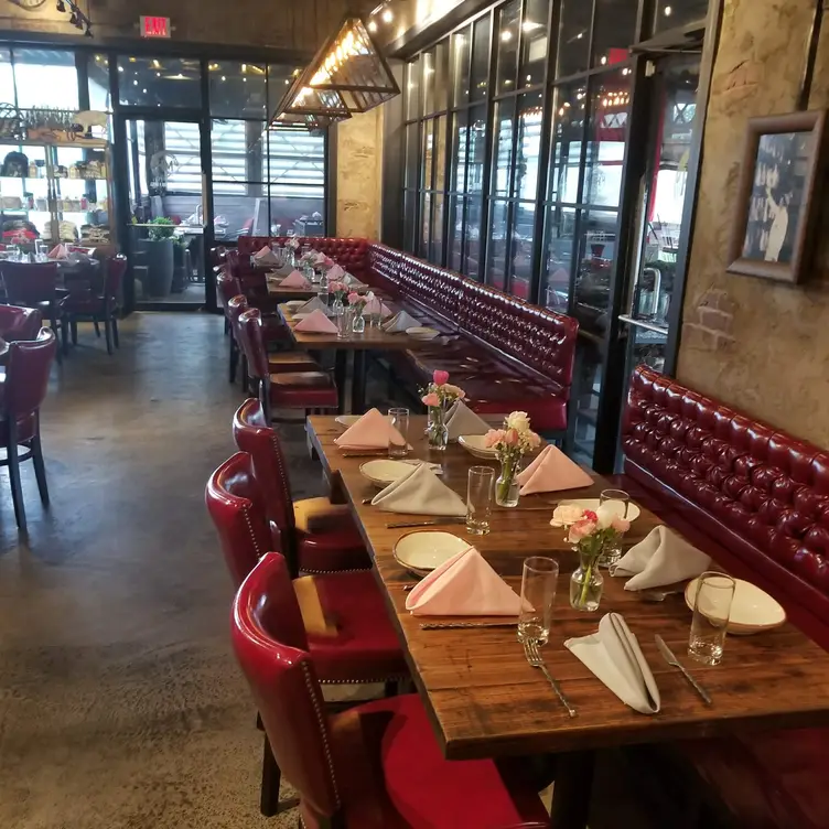 Photo credit: opentable