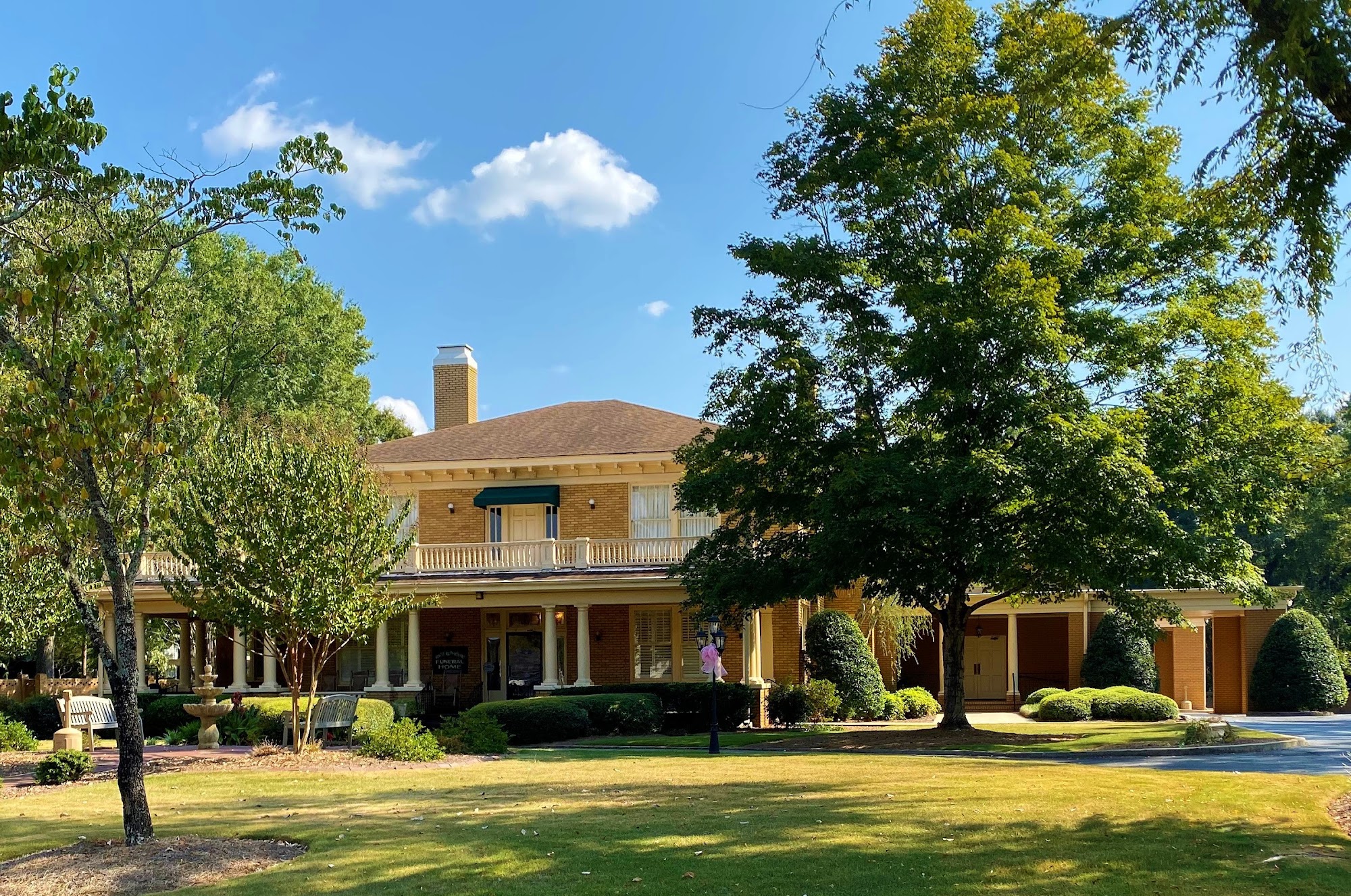 Higgins Funeral Home at Hunter-Allen-Myhand LaGrange