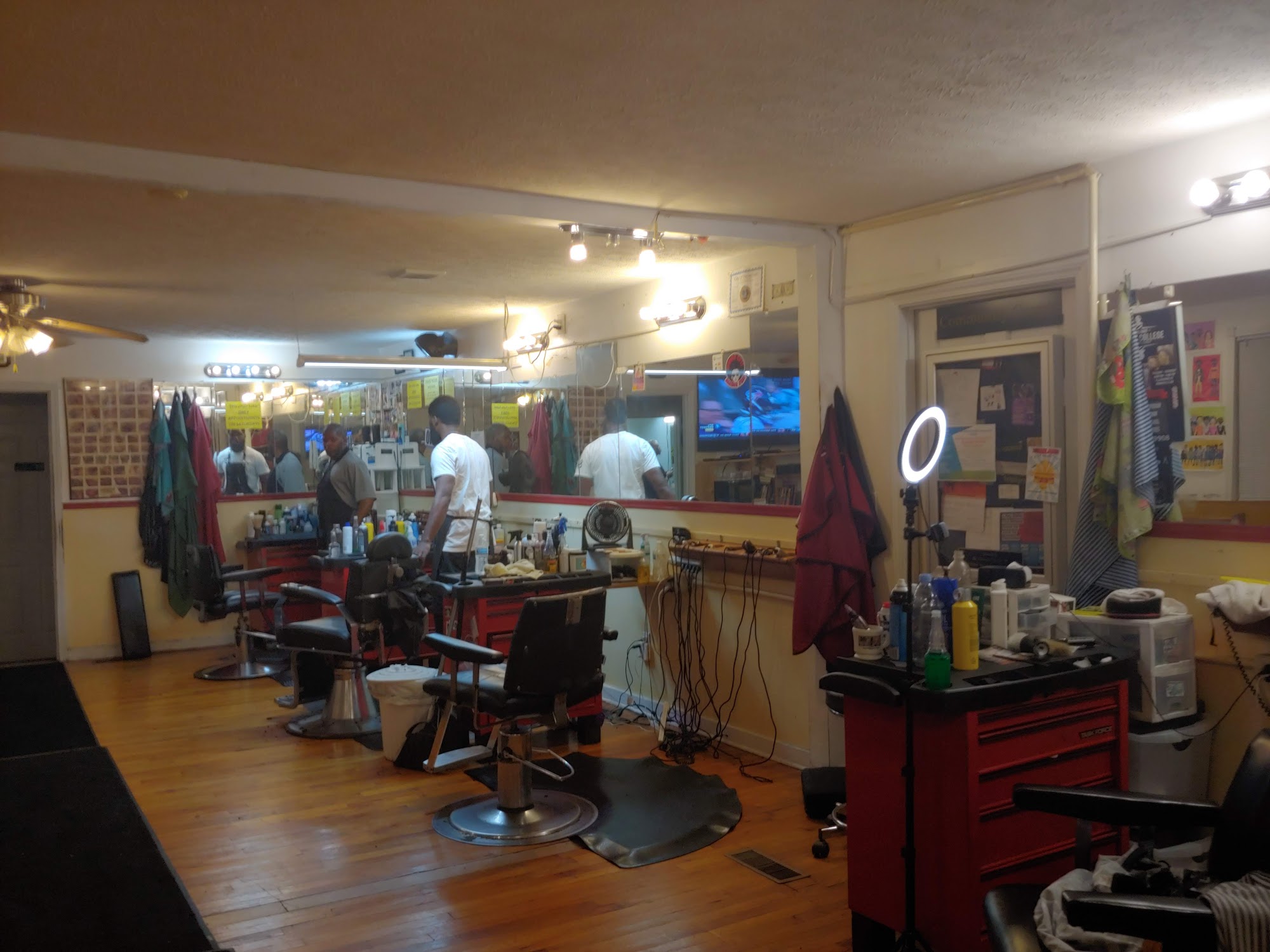 CornerCuts Barber Shop