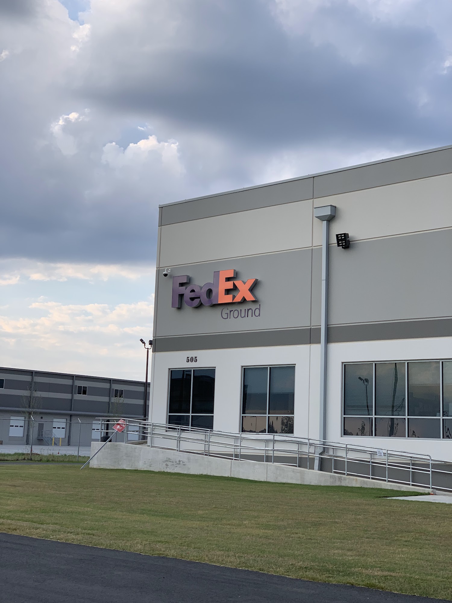 FEDEX GROUND 505 Lakes Industrial Blvd, Savannah GA Hours