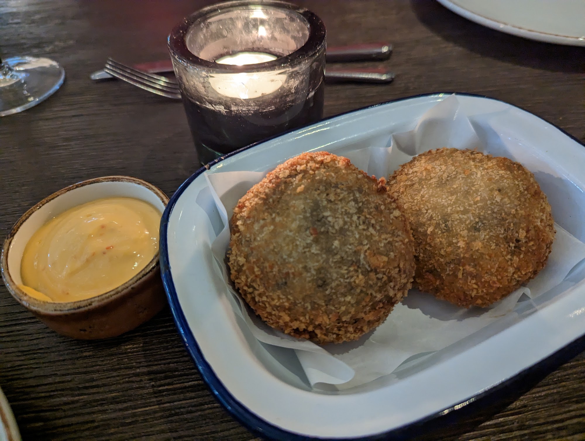 Bijou Bar Radisson Blu Edwardian, Heathrow, 140 Bath Rd, Harlington, Hayes