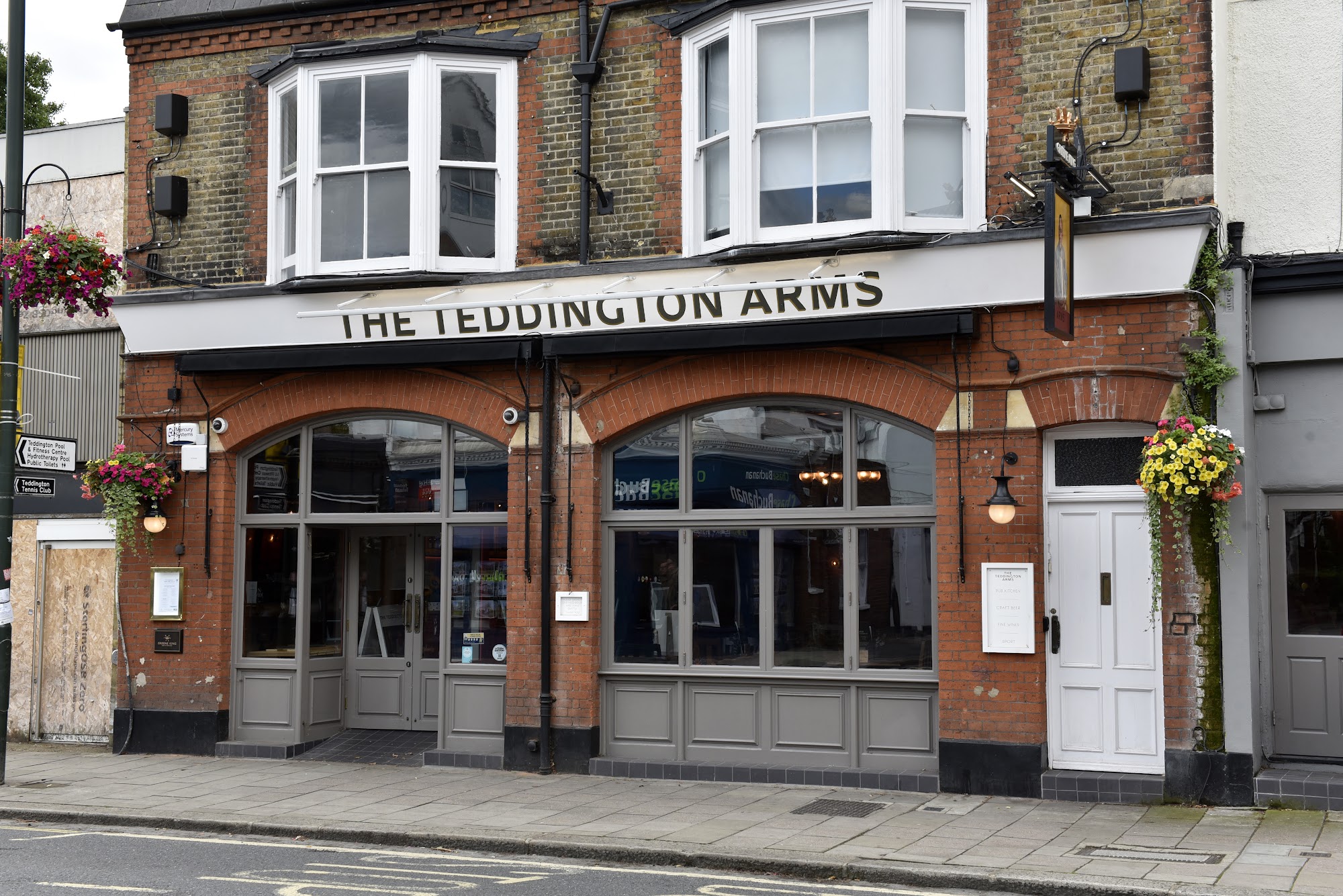 The Teddington Arms 38 High St, Teddington