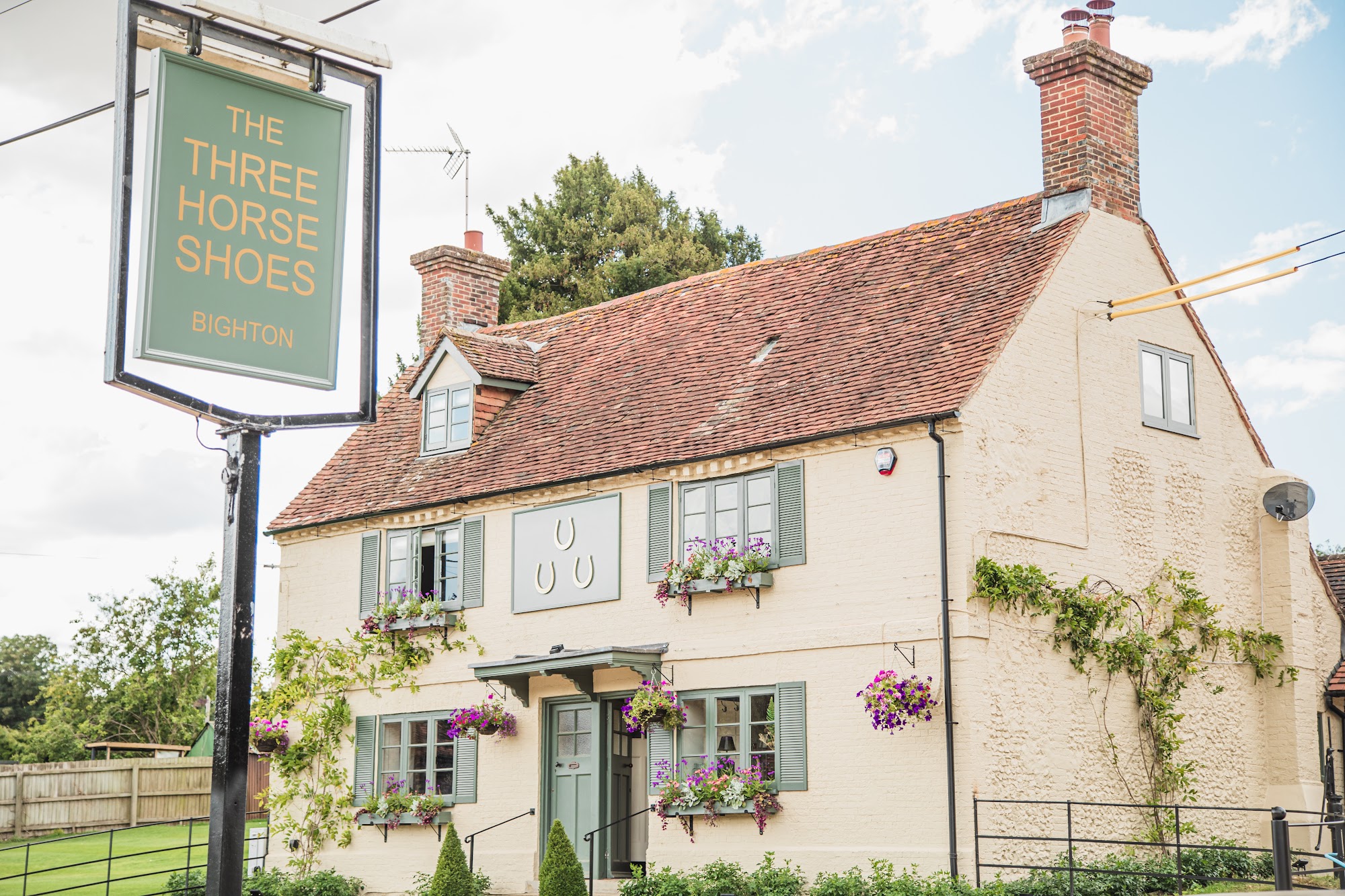 The Three Horseshoes The Three Horseshoes, Bighton Dean Ln, Alresford