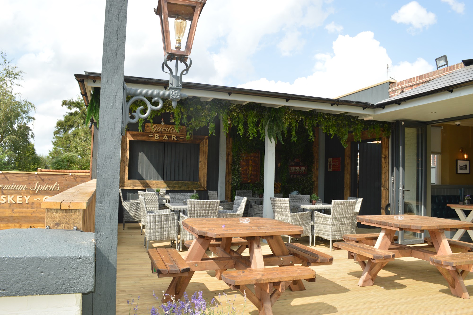 The Strafford Cranborne Parade, Mutton Ln, Potters Bar