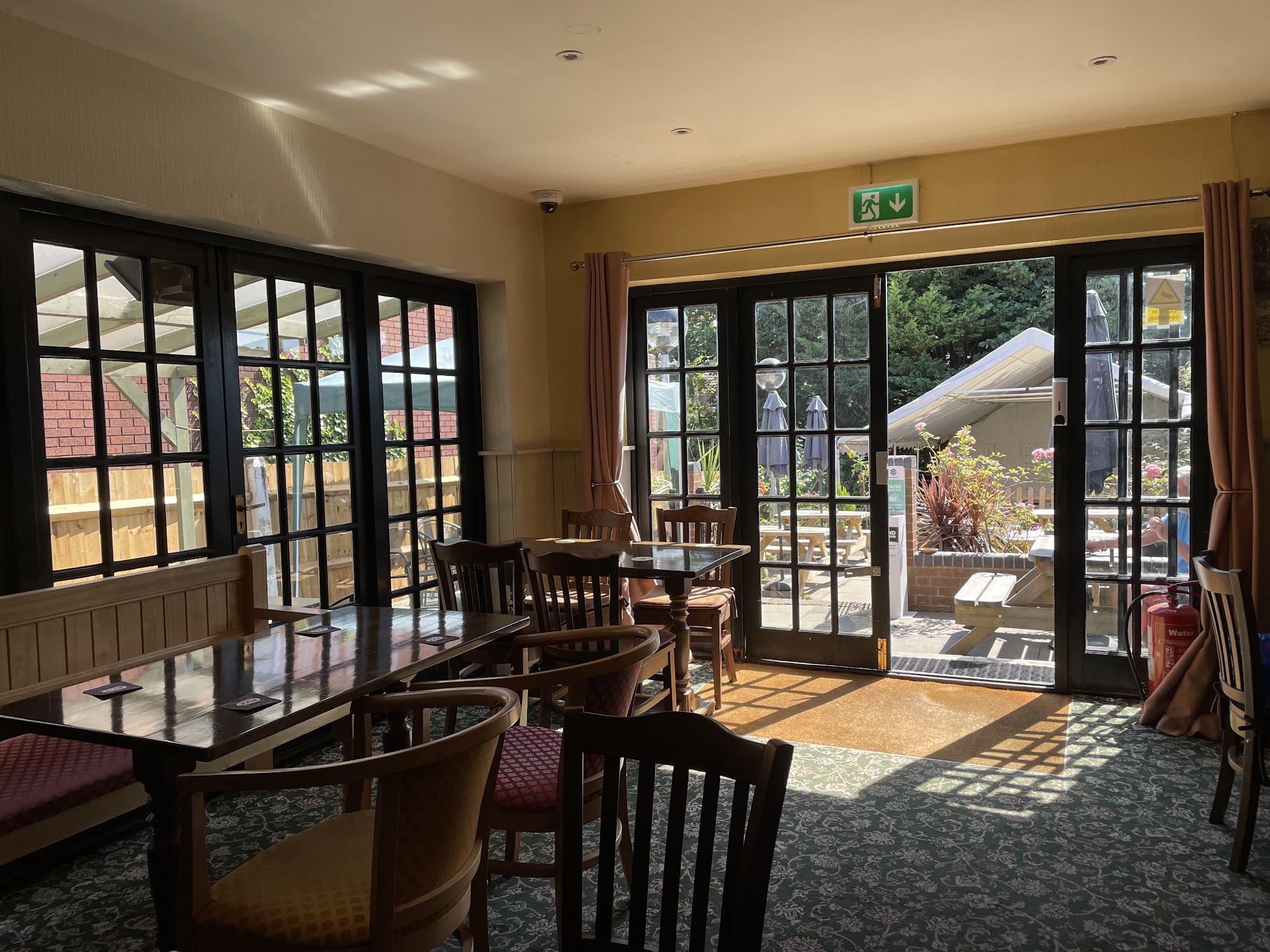 Robin Hood of St Albans 126 Victoria St, St Albans