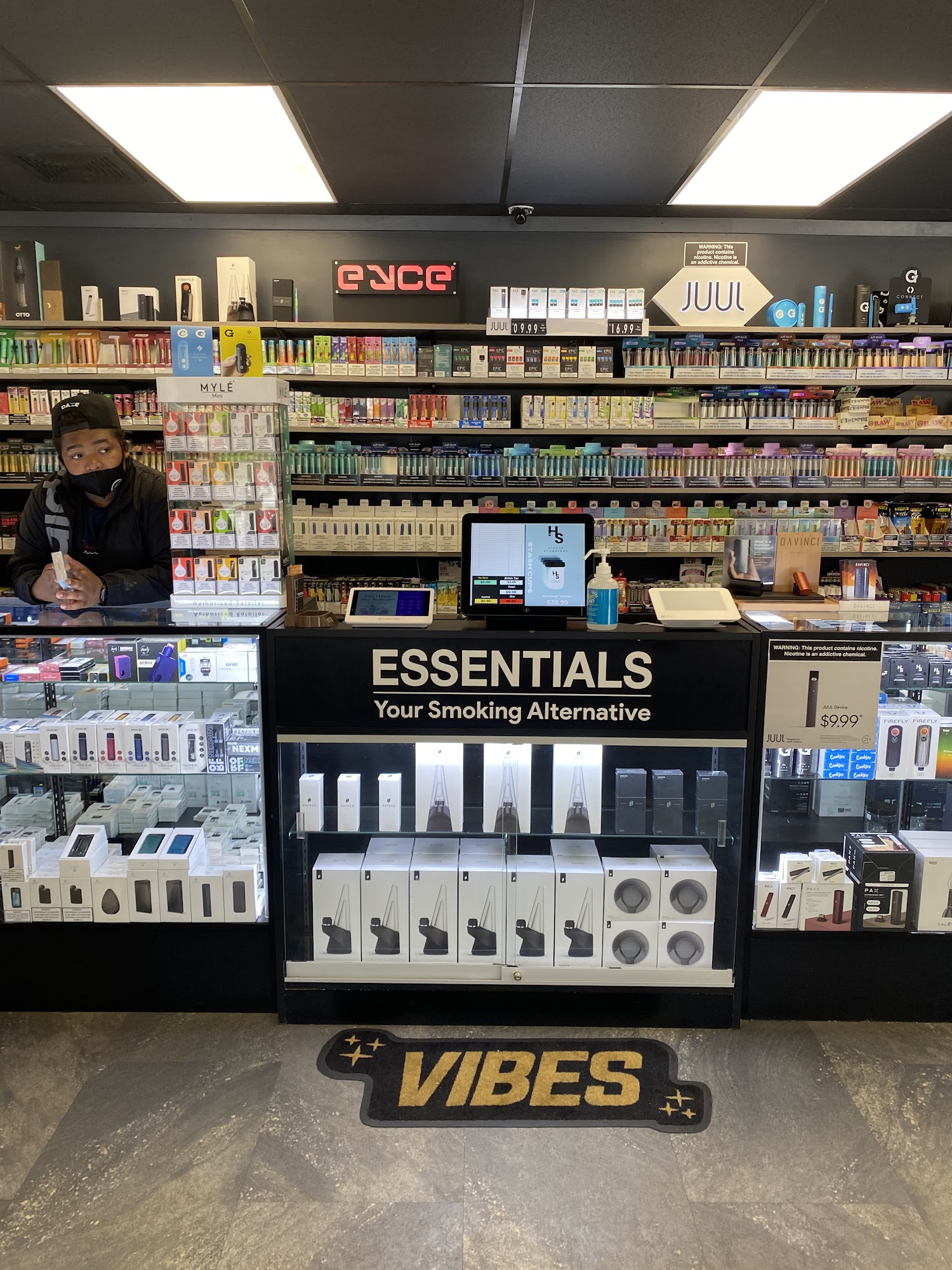 elf bar vape uk People Smoke Essential Oil Vapes main image 1