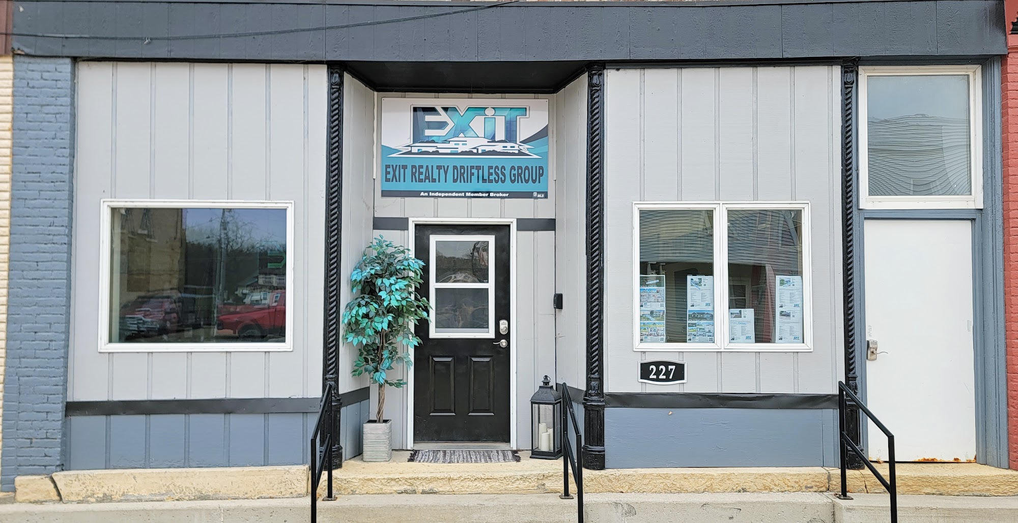 EXIT Realty Driftless Group Elgin