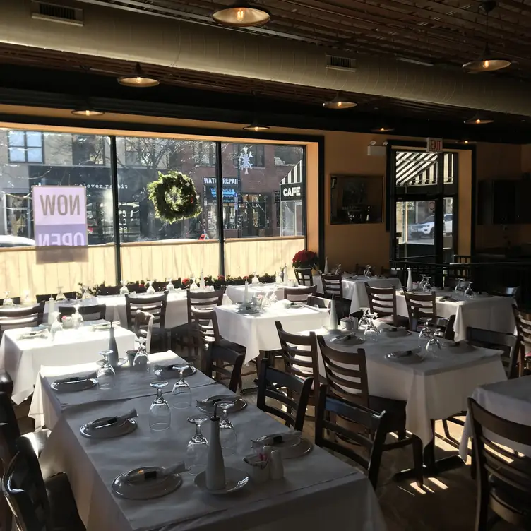 Photo credit: opentable